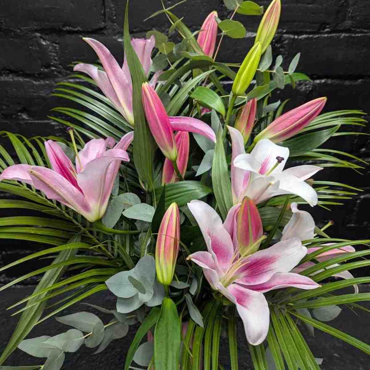 Dyce Florist | Flower Delivery Dyce | Flower Bouquets and Funeral Flowers | Same Day Delivery